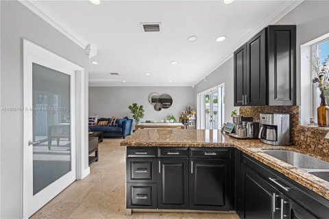 Touwnhouse à vendre à Miami, Floride: 3 chambres, 127.09 m2 № 1748515 - photo 12