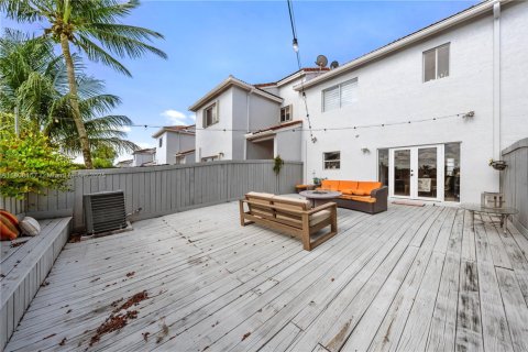 Touwnhouse à vendre à Miami, Floride: 3 chambres, 127.09 m2 № 1748515 - photo 28