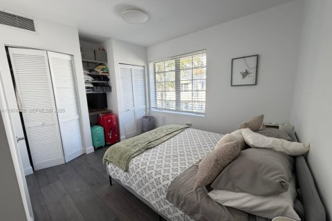 Condo in Miami Beach, Florida, 1 bedroom  № 2040432 - photo 6