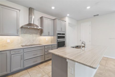 House in ISLES OF LAKE NONA in Orlando, Florida 4 bedrooms, 193.98 sq.m. № 2219925 - photo 17