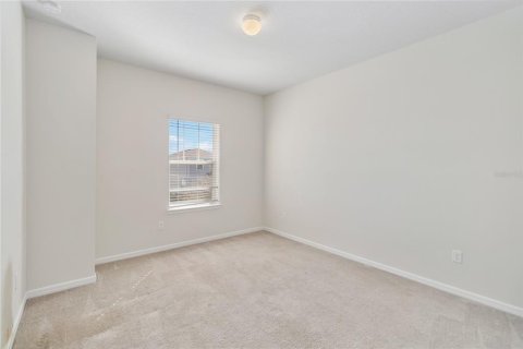 House in ISLES OF LAKE NONA in Orlando, Florida 4 bedrooms, 193.98 sq.m. № 2219925 - photo 28