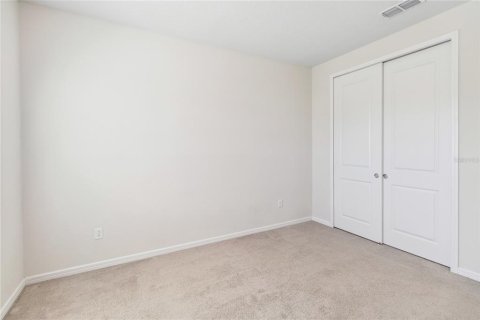 House in ISLES OF LAKE NONA in Orlando, Florida 4 bedrooms, 193.98 sq.m. № 2219925 - photo 29