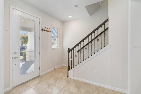 House in ISLES OF LAKE NONA in Orlando, Florida 4 bedrooms, 193.98 sq.m. № 2219925 - photo 10