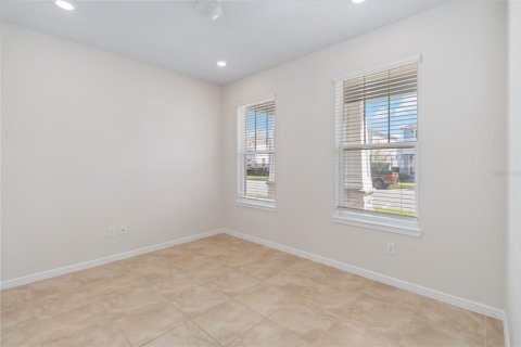 House in ISLES OF LAKE NONA in Orlando, Florida 4 bedrooms, 193.98 sq.m. № 2219925 - photo 19