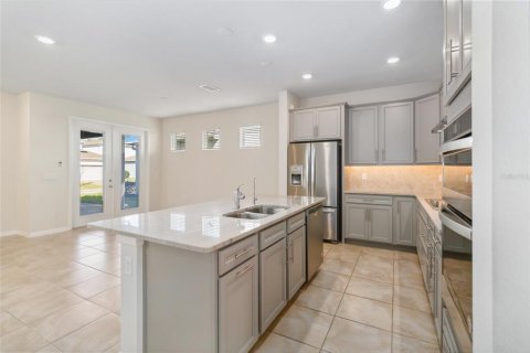 House in ISLES OF LAKE NONA in Orlando, Florida 4 bedrooms, 193.98 sq.m. № 2219925 - photo 18