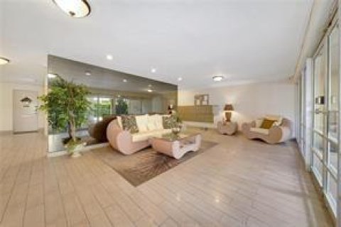 Apartment in Fort Lauderdale, Florida 1 bedroom, 83.61 sq.m. № 2146268 - photo 3