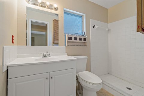 Condominio en venta en Winter Haven, Florida, 2 dormitorios, 146.69 m2 № 1732608 - foto 23