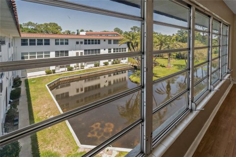 Condominio en venta en Winter Haven, Florida, 2 dormitorios, 146.69 m2 № 1732608 - foto 14