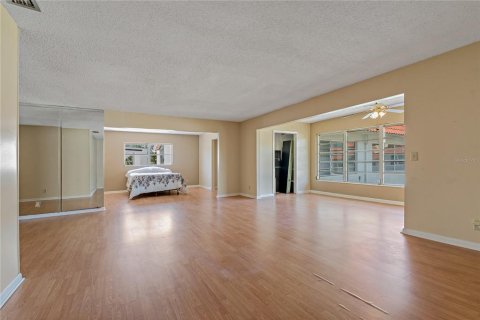 Condominio en venta en Winter Haven, Florida, 2 dormitorios, 146.69 m2 № 1732608 - foto 7