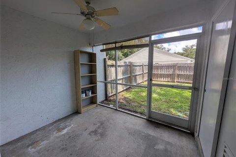 House in Safety Harbor, Florida 2 bedrooms, 94.11 sq.m. № 2380729 - photo 5