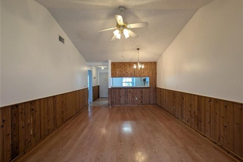 House in Safety Harbor, Florida 2 bedrooms, 94.11 sq.m. № 2380729 - photo 4