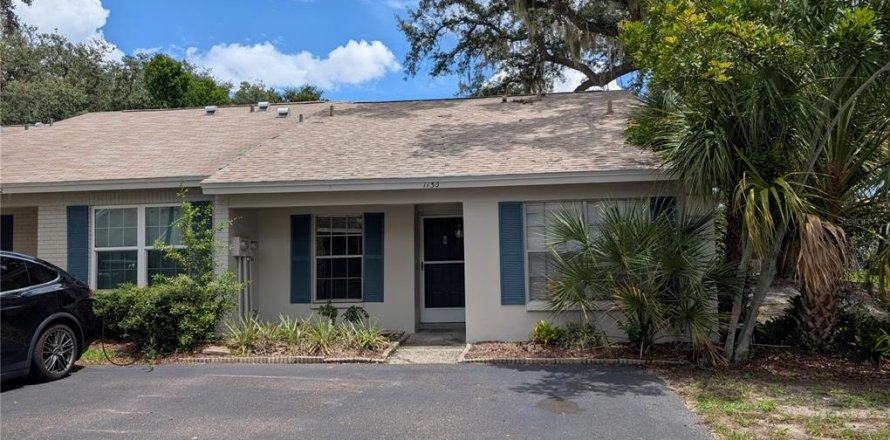 House in Safety Harbor, Florida 2 bedrooms, 94.11 sq.m. № 2380729