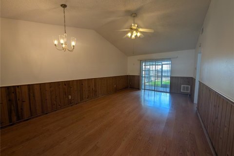 House in Safety Harbor, Florida 2 bedrooms, 94.11 sq.m. № 2380729 - photo 3