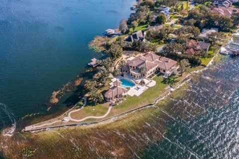 Casa en venta en Windermere, Florida, 6 dormitorios, 1341.04 m2 № 1562148 - foto 1