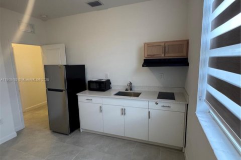 Immobilier commercial à louer à Homestead, Floride: 224.64 m2 № 1967019 - photo 14