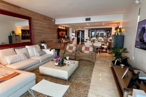 Condo in Miami, Florida, 3 bedrooms  № 1700643 - photo 22