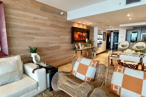 Condo in Miami, Florida, 3 bedrooms  № 1700643 - photo 21