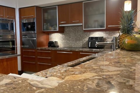 Condo in Miami, Florida, 3 bedrooms  № 1700643 - photo 20