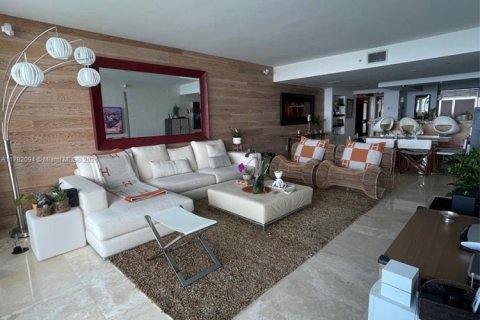 Condo in Miami, Florida, 3 bedrooms  № 1700643 - photo 6