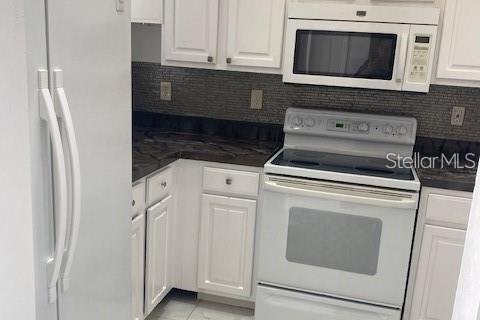 Condo in Orlando, Florida, 2 bedrooms  № 1901569 - photo 4