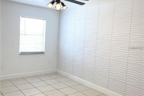 Condo in Orlando, Florida, 2 bedrooms  № 1901569 - photo 8