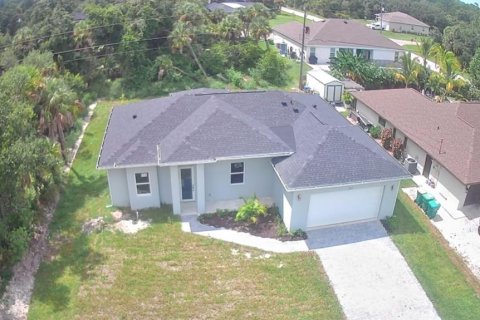 Villa ou maison à vendre à Port Charlotte, Floride: 3 chambres, 149.11 m2 № 2415368 - photo 2