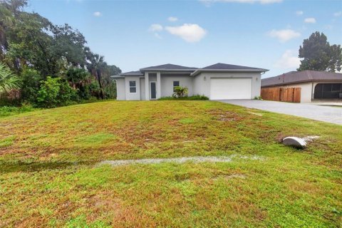 Villa ou maison à vendre à Port Charlotte, Floride: 3 chambres, 149.11 m2 № 2415368 - photo 6