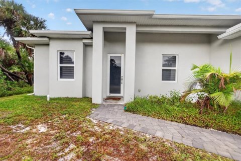 Villa ou maison à vendre à Port Charlotte, Floride: 3 chambres, 149.11 m2 № 2415368 - photo 8