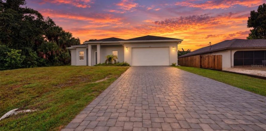 Villa ou maison à Port Charlotte, Floride 3 chambres, 149.11 m2 № 2415368