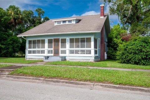 House in Arcadia, Florida 5 bedrooms, 142.14 sq.m. № 1903615 - photo 2