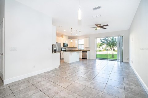Townhouse in Orlando, Florida 3 bedrooms, 125.7 sq.m. № 2155905 - photo 16