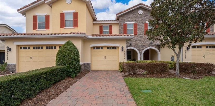 Townhouse in Orlando, Florida 3 bedrooms, 125.7 sq.m. № 2155905