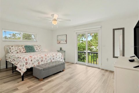 Villa ou maison à vendre à Bradenton, Floride: 4 chambres, 245.26 m2 № 2413939 - photo 10