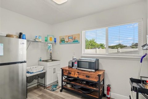 Villa ou maison à vendre à Bradenton, Floride: 4 chambres, 245.26 m2 № 2413939 - photo 17