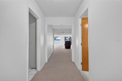 Casa en alquiler en Auburndale, Florida, 3 dormitorios, 244.33 m2 № 2277973 - foto 12