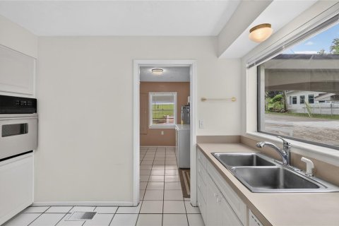 Casa en alquiler en Auburndale, Florida, 3 dormitorios, 244.33 m2 № 2277973 - foto 28