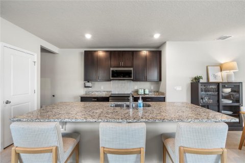 Villa ou maison à louer à Zephyrhills, Floride: 4 chambres, 156.26 m2 № 2273220 - photo 10