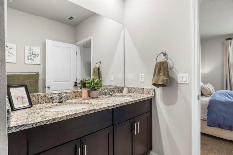 Villa ou maison à louer à Zephyrhills, Floride: 4 chambres, 156.26 m2 № 2273220 - photo 19