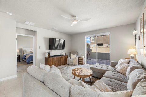 Villa ou maison à louer à Zephyrhills, Floride: 4 chambres, 156.26 m2 № 2273220 - photo 12