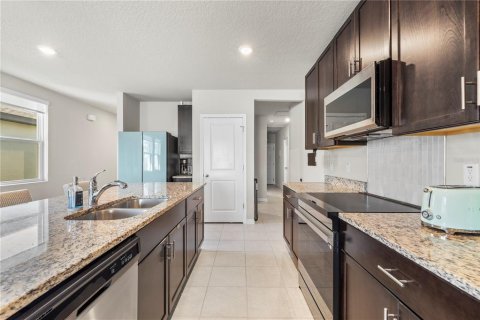 Villa ou maison à louer à Zephyrhills, Floride: 4 chambres, 156.26 m2 № 2273220 - photo 26