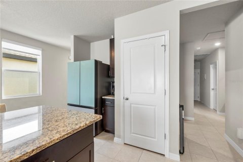 Villa ou maison à louer à Zephyrhills, Floride: 4 chambres, 156.26 m2 № 2273220 - photo 29