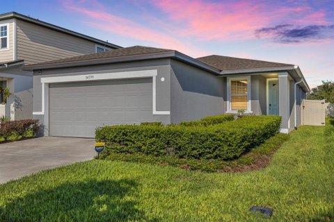 Villa ou maison à Zephyrhills, Floride 4 chambres, 156.26 m2 № 2273220