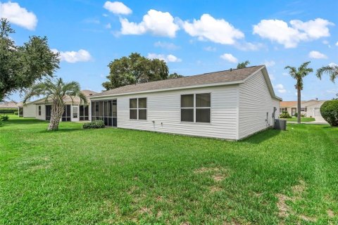 House in The Villages, Florida 2 bedrooms, 102.19 sq.m. № 2227533 - photo 29