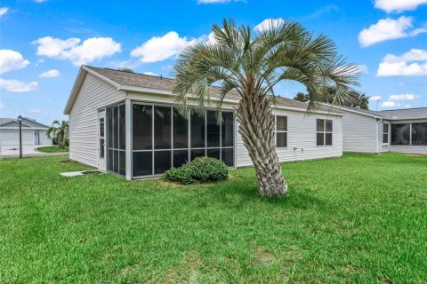 House in The Villages, Florida 2 bedrooms, 102.19 sq.m. № 2227533 - photo 28