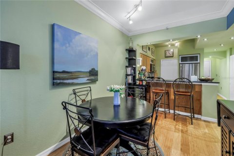 Condo in Saint Petersburg, Florida, 1 bedroom  № 1587457 - photo 16