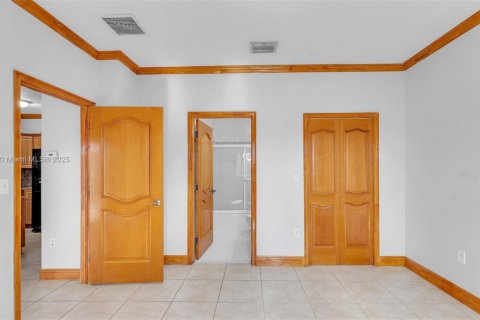 Condominio en venta en Miami, Florida, 3 dormitorios, 109.81 m2 № 1936988 - foto 21