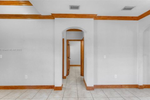 Condominio en venta en Miami, Florida, 3 dormitorios, 109.81 m2 № 1936988 - foto 8