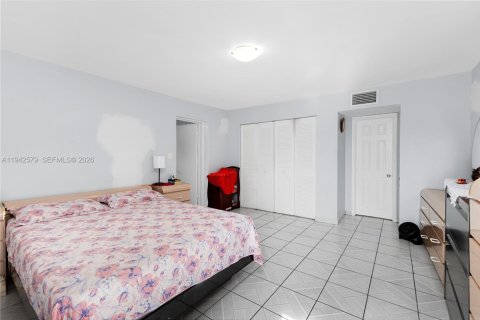 Immobilier commercial à vendre à Miami, Floride: 210.14 m2 № 2003416 - photo 27