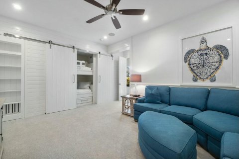 House in Stuart, Florida 4 bedrooms, 589.09 sq.m. № 2242884 - photo 20