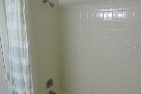 Condo in Punta Gorda, Florida, 2 bedrooms № 2215936 - photo 11